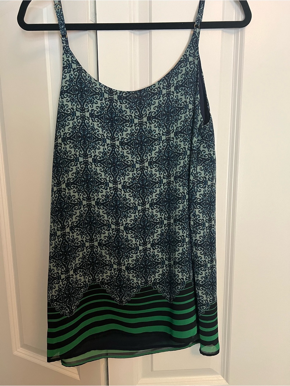 Cabi Tank Top Sz M Style #107 Blue Aqua & Green Mosaic Border Stripe Cami - Picture 4 of 6
